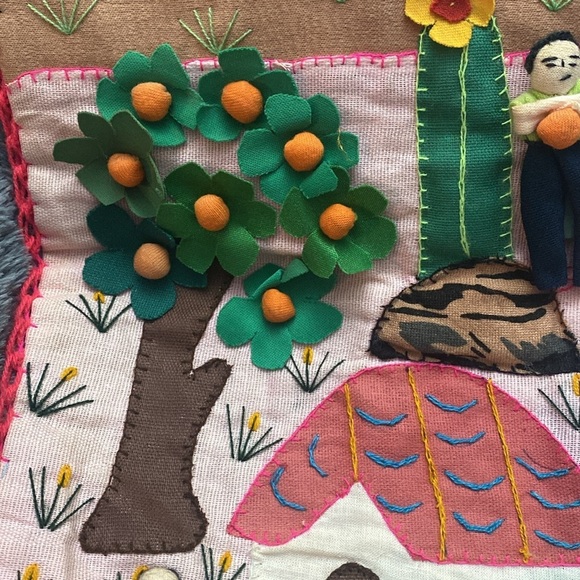 VTG Peruvian Arpillera 3D folk art applique embroidery wall art - Picture 15 of 16